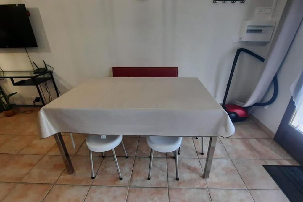 Dependance Guest House Proche Lyon Craponne Екстериор снимка